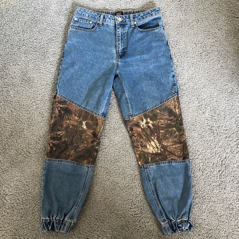 Urban Outfitters Mom Jeans